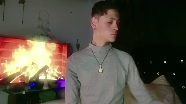 Tyler cat online show from November 3, 12:42 pm