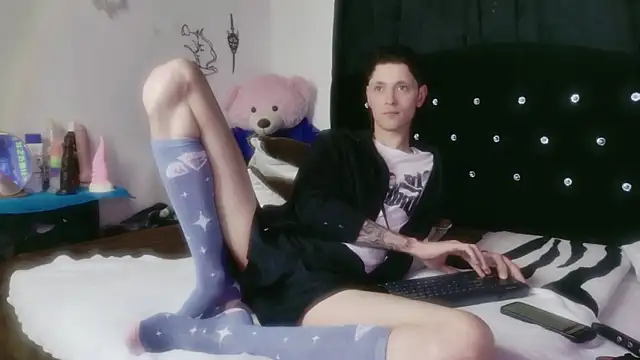 Tyler cat online show from February 28, 10:15 am