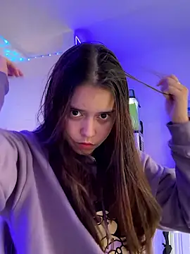 gabriiieela  online show from January 7, 10:15 pm