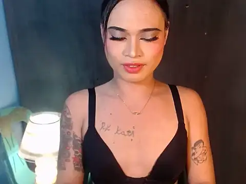 TSsexy LOVERxxxx online show from June 13, 5:05 am