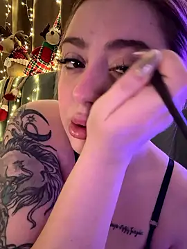 KellyMoors online show from January 17, 1:20 am