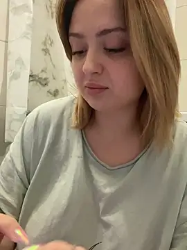 KellyMoors online show from October 21, 11:42 am