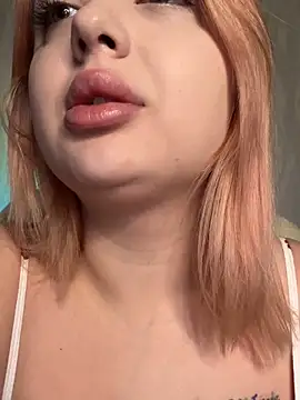 KellyMoors online show from March 19, 1:16 am