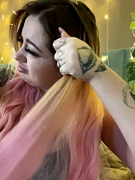 KellyMoors online show from November 16, 1:21 am