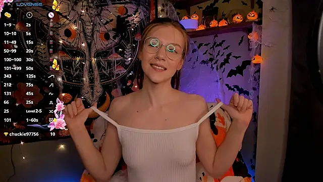 lyra thenymph online show from October 24, 10:36 am