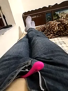 Lili 2love online show from November 4, 1:31 am