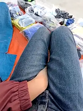 Lili 2love online show from November 15, 1:09 am