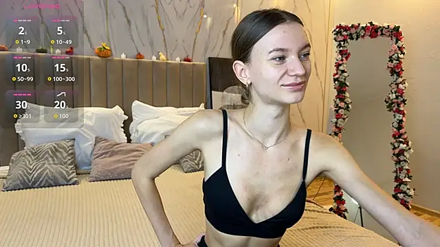 Snapshot of EvaToniz chatting on October 19, 1:08 am EvaToniz online show from October 19, 1:08 am