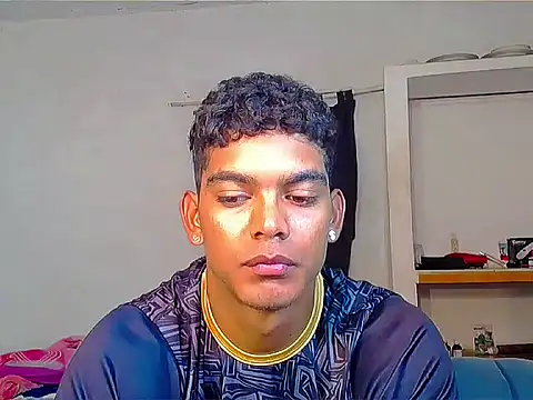 theMyke101 online show from June 12, 3:32 pm