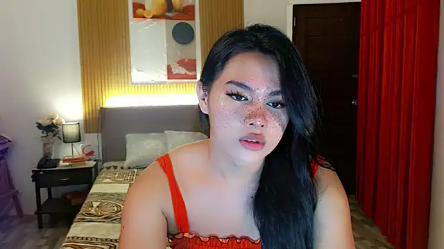 fallinLunaxX online show from November 19, 8:20 pm