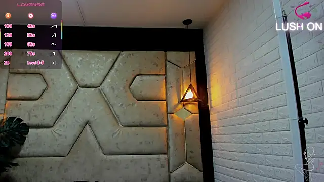 Julieta Slav3 online show from March 31, 9:28 pm