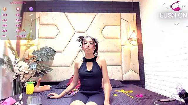 Julieta Slav3 online show from March 26, 9:13 pm