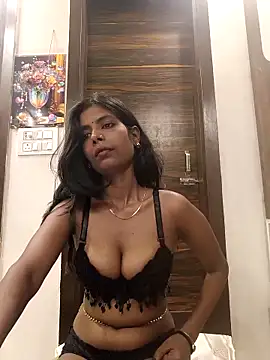 Snapshot of zoya_your chatting on May 7, 10:24 pm zoya your online show from May 7, 10:24 pm