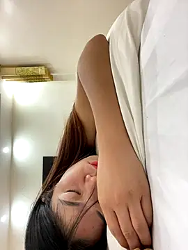 Snapshot of Noen_22 chatting on October 8, 8:53 pm Noen 22 online show from October 8, 8:53 pm