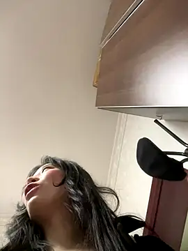 yourkeer online show from November 3, 8:29 am