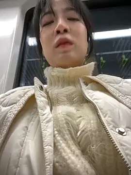 yourkeer online show from December 4, 9:19 am