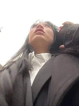 yourkeer online show from December 18, 9:03 am