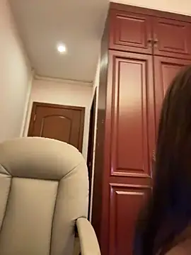 yourkeer online show from March 6, 6:25 pm