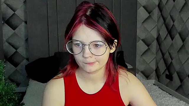 shy elina01 online show from December 5, 4:55 am