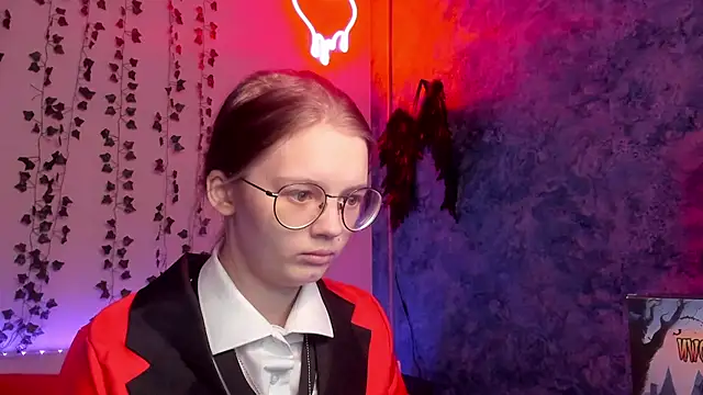 shy elina01 online show from October 28, 10:36 am