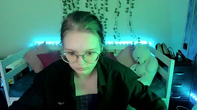 shy elina01 online show from October 10, 10:38 am