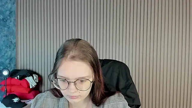 shy elina01 online show from October 6, 10:27 am