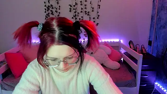 shy elina01 online show from November 18, 10:18 am