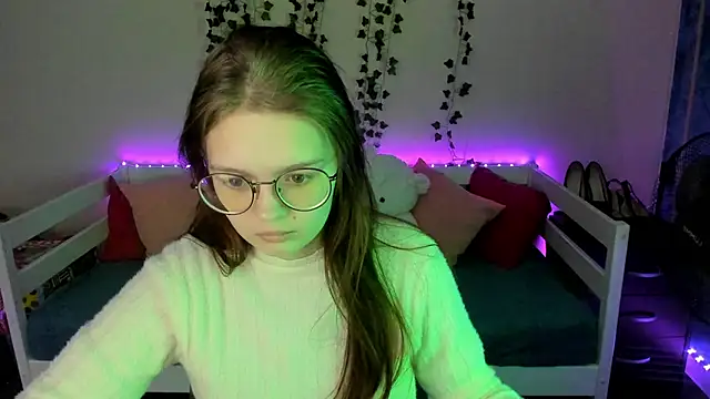 shy elina01 online show from October 24, 10:47 am