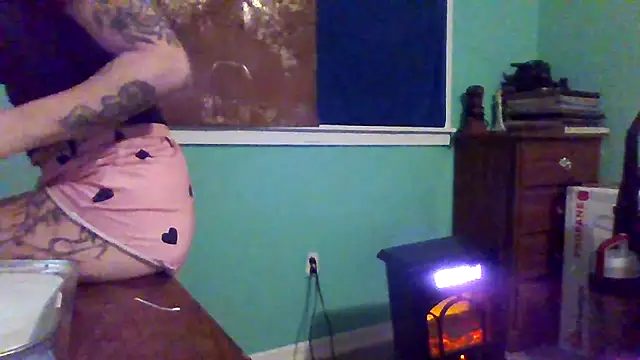 Snapshot of Rileyy7tk chatting on December 15, 8:20 am Rileyy7tk online show from December 15, 8:20 am