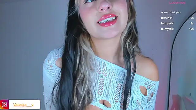 valeska  V online show from November 2, 4:06 am