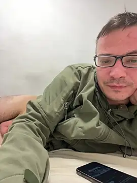 Snapshot of viktor1992-1-1 chatting on February 24, 7:48 pm viktor1992-1-1 online show from February 24, 7:48 pm