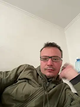 Snapshot of viktor1992-1-1 chatting on February 18, 8:00 am viktor1992-1-1 online show from February 18, 8:00 am