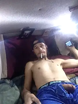 LetMeLiqU online show from October 26, 7:42 am