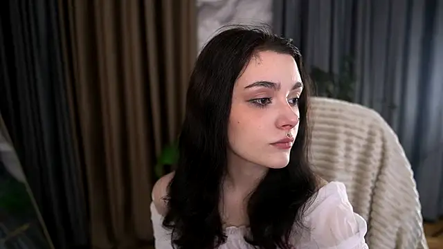 ElizabethMilller  online show from April 30, 10:03 pm