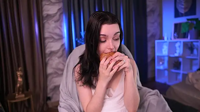 ElizabethMilller  online show from April 17, 10:23 pm