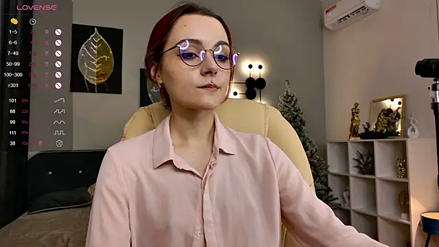 ElizabethMilller  online show from December 4, 10:31 pm