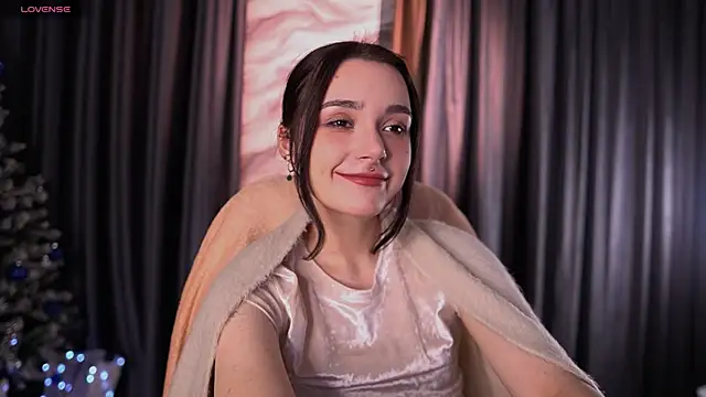 ElizabethMilller  online show from January 12, 10:14 pm