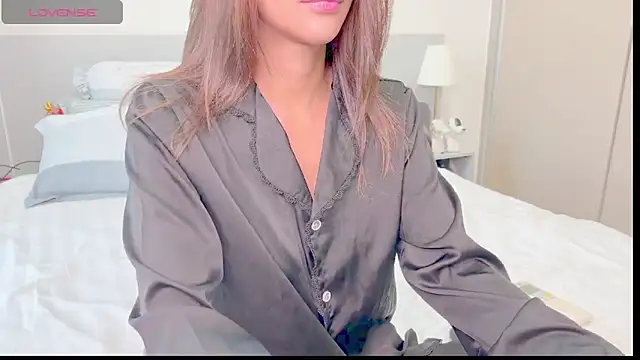 Lil asianxyz online show from April 18, 8:27 am