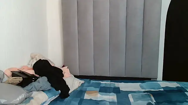 Sex bomb30 online show from November 18, 8:34 pm