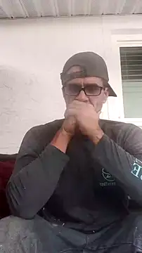 Thatfknguy81 online show from May 3, 5:49 pm