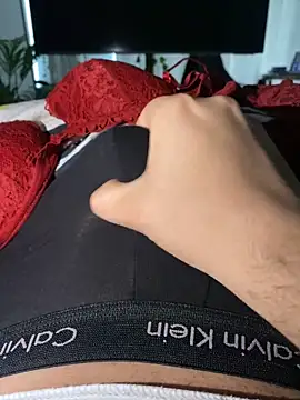 Snapshot of BBC_05_01 chatting on December 18, 10:41 am BBC 05 01 online show from December 18, 10:41 am