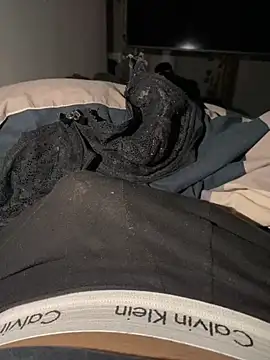 Snapshot of BBC_05_01 chatting on October 30, 5:28 am BBC 05 01 online show from October 30, 5:28 am