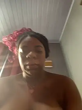 Priihmedeiros online show from January 11, 9:49 am