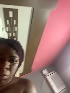 Snapshot of Priihmedeiros chatting on November 13, 3:38 pm Priihmedeiros online show from November 13, 3:38 pm