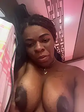 Priihmedeiros online show from March 13, 12:10 pm