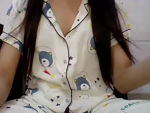Hotty kaira online show from May 22, 4:38 pm