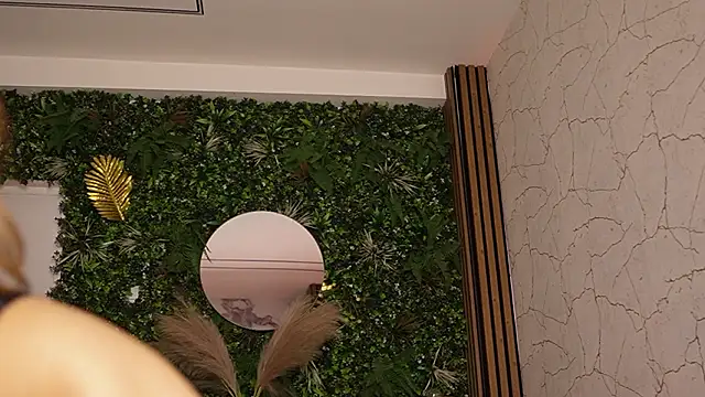 sisi von dee online show from March 5, 8:49 pm