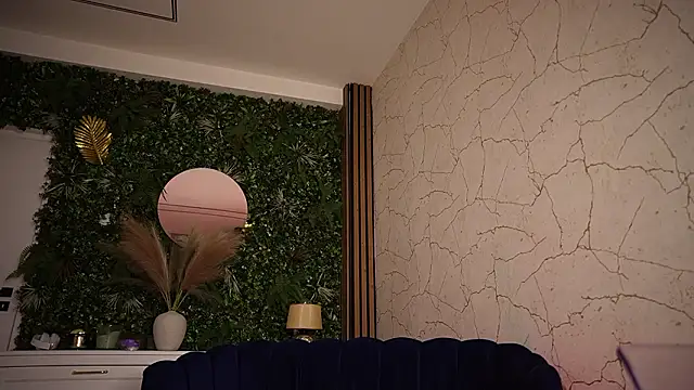 sisi von dee online show from March 24, 8:42 pm