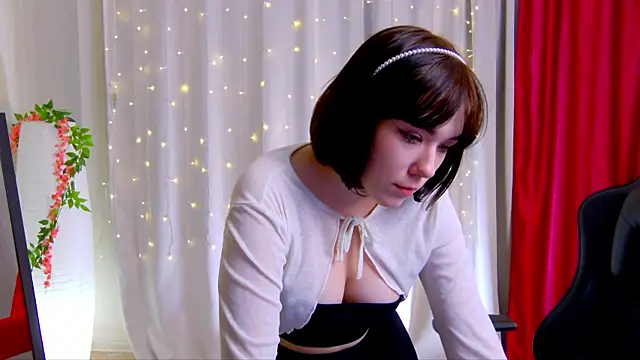 Kelly foox online show from October 15, 9:50 am