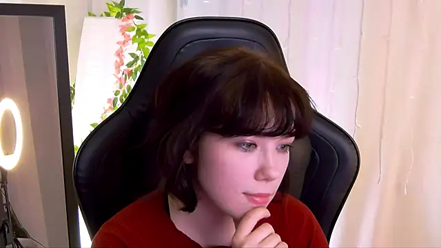 Kelly foox online show from October 18, 9:22 am